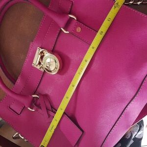 Michael Kors Hamilton purse hot Barbie pink gold detail handbag barbiecore